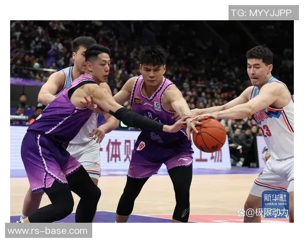 2017年CBA新疆队与广州队激战回顾精彩瞬间与赛场亮点分析