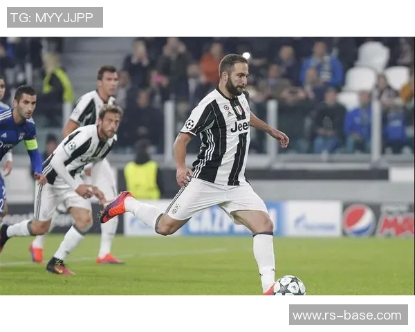 伊瓜因斩获帽子戏法助尤文3-0击败那不勒斯夺得关键胜利 伊瓜因斩获帽子戏法助尤文3-0击败那不勒斯夺得关键胜利