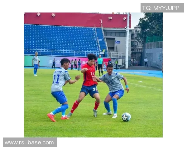 盐边县足球比赛直播现场热情高涨球迷齐聚共庆精彩赛事盛宴 盐边县足球比赛直播现场热情高涨球迷齐聚共庆精彩赛事盛宴