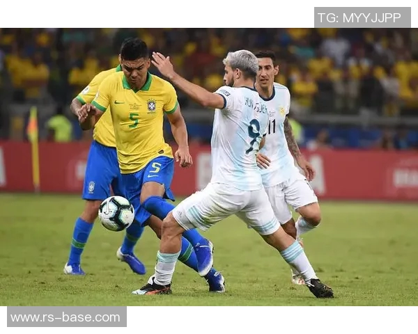 雷根斯与维尔茨的精彩对决谁能在赛场上笑到最后 雷根斯与维尔茨的精彩对决谁能在赛场上笑到最后