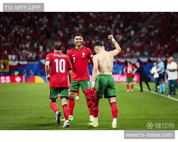 葡萄牙在2016年欧洲杯的辉煌历程与历史意义解析 葡萄牙在2016年欧洲杯的辉煌历程与历史意义解析