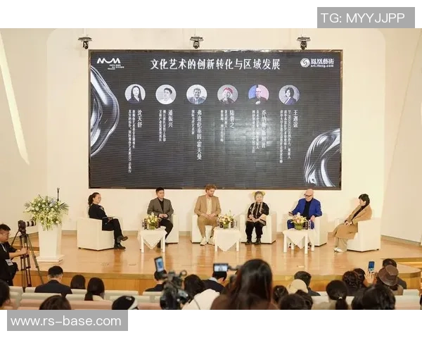 倪永康的政治生涯与影响力分析:从权力中心到历史评价的深度探讨 倪永康的政治生涯与影响力分析:从权力中心到历史评价的深度探讨